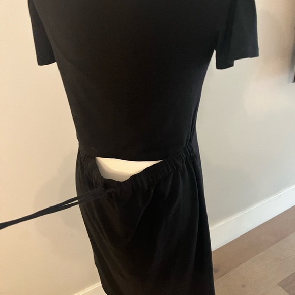 Theory back cut cotton casual dress - Picture 2 of 3